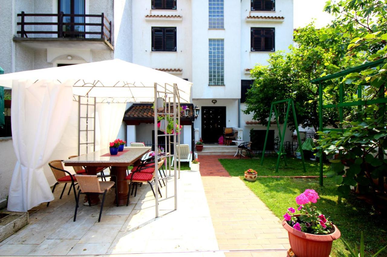Apartments Vista Пореч Экстерьер фото