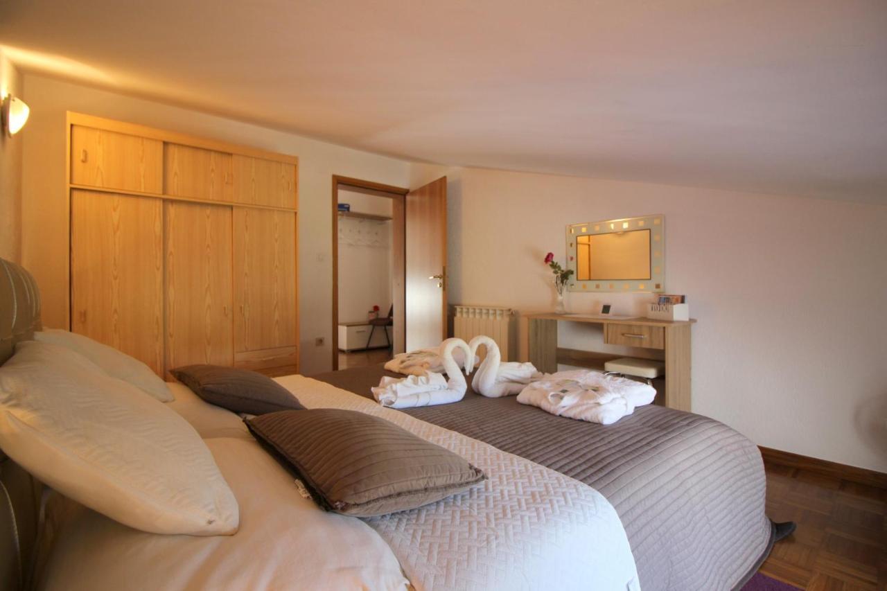 Apartments Vista Пореч Экстерьер фото